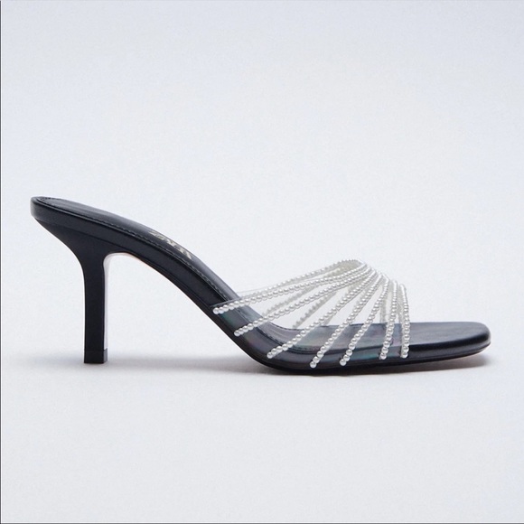 Zara PEARL TRIM KITTEN HEELED VINYL CLEAR SANDALS - Picture 2 of 4